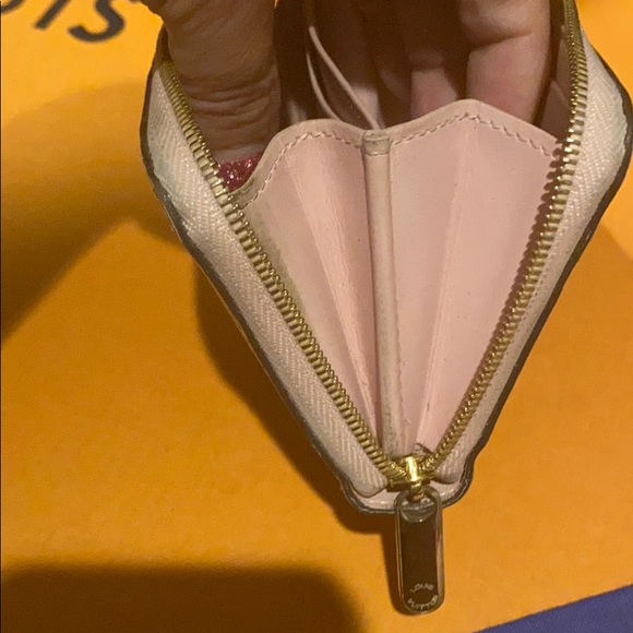 Louis Vuitton pink vernis zippy wallet - Picture 14 of 14